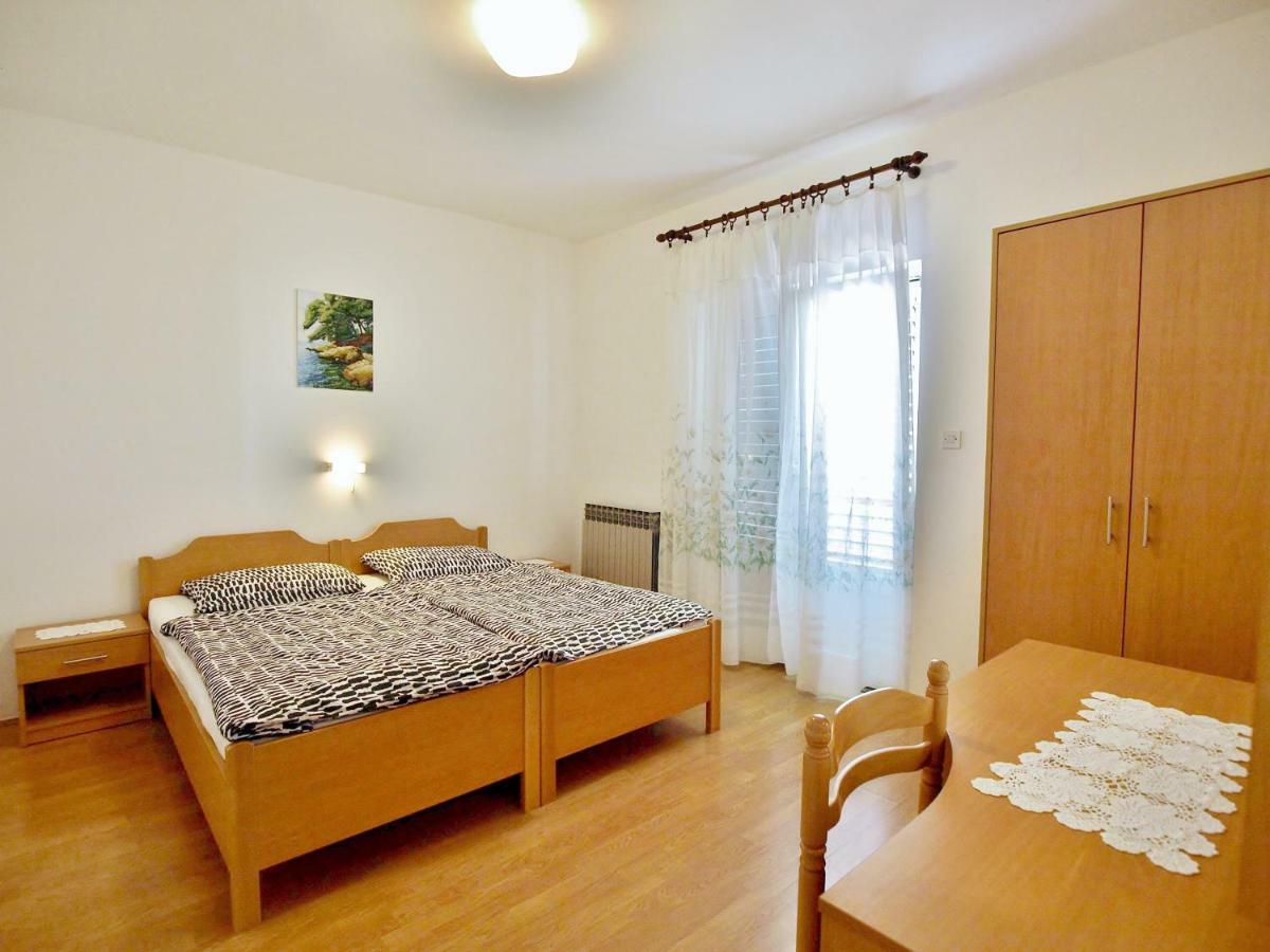 Apartments Ljubica Barbat na Rabu Exteriér fotografie