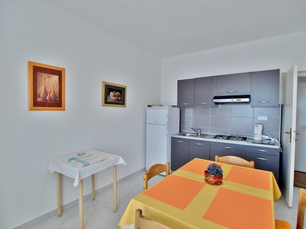 Apartments Ljubica Barbat na Rabu Exteriér fotografie