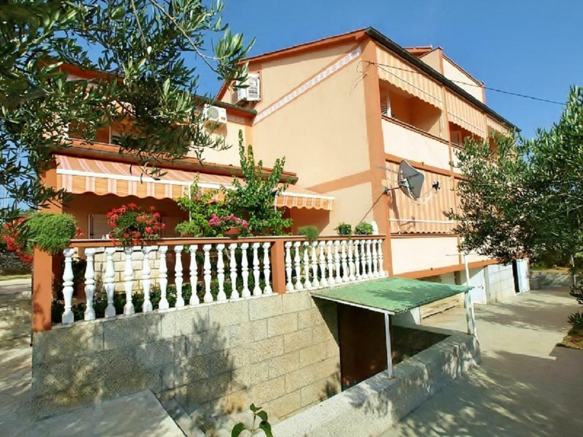 Apartments Ljubica Barbat na Rabu Exteriér fotografie